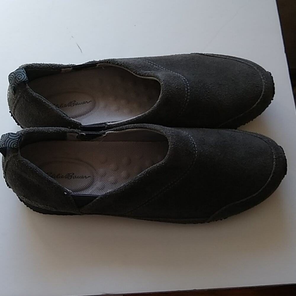 Eddie Bauer Women's gray suede slip-ons size 9.5